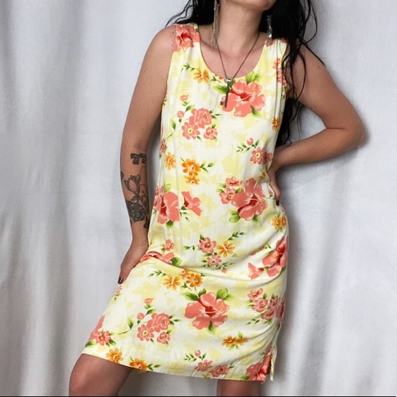 VINTAGE HAWAIIAN HIBISCUS PRINT SUN SUMMER DRESS pending - Picture 4 of 6